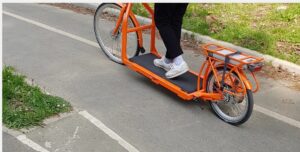 Lopifit invention révolutionnaire, engin hybride entre le vélo tapis de marche et trottinette https://www.lopifit.fr/